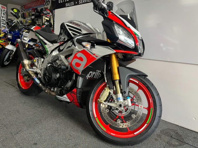 2025 Aprilia Tuono 1100 V4