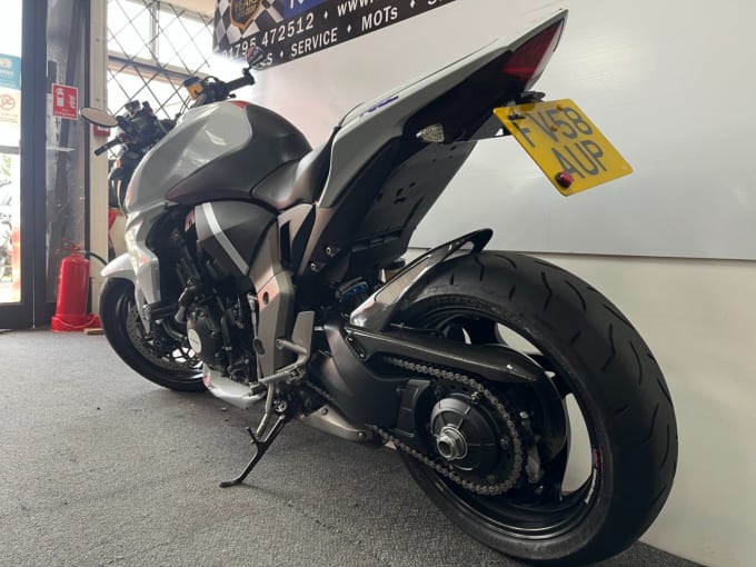 2025 Honda Cb1000r