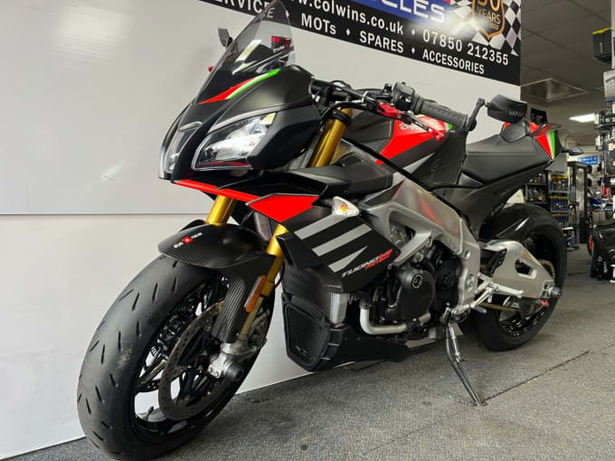 2025 Aprilia Tuono 1100 V4