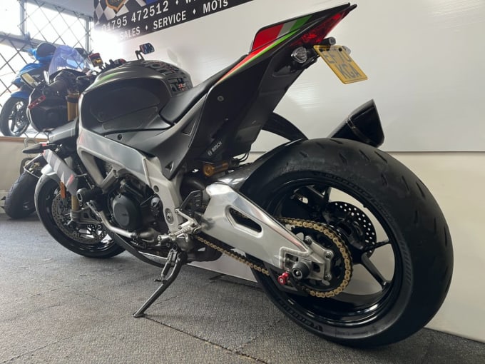 2025 Aprilia Tuono 1100 V4