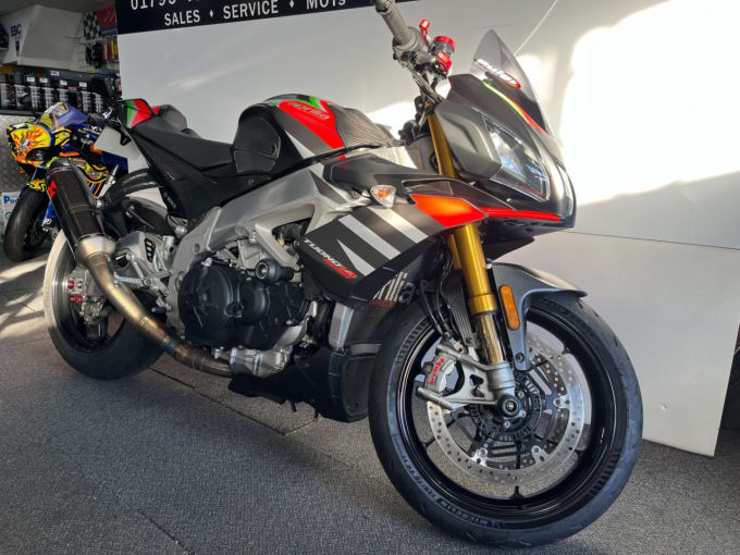 2025 Aprilia Tuono 1100 V4