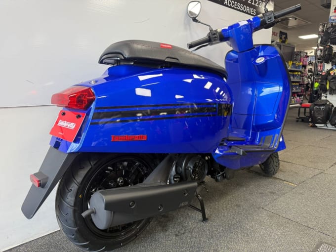 2025 Lambretta V-125 Special E5