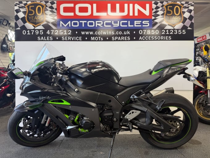 2025 Kawasaki Ninja Zx-10r