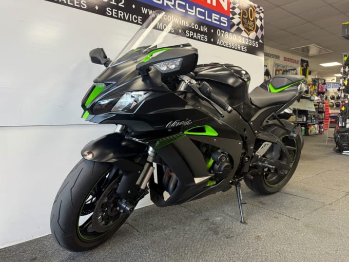 2025 Kawasaki Ninja Zx-10r