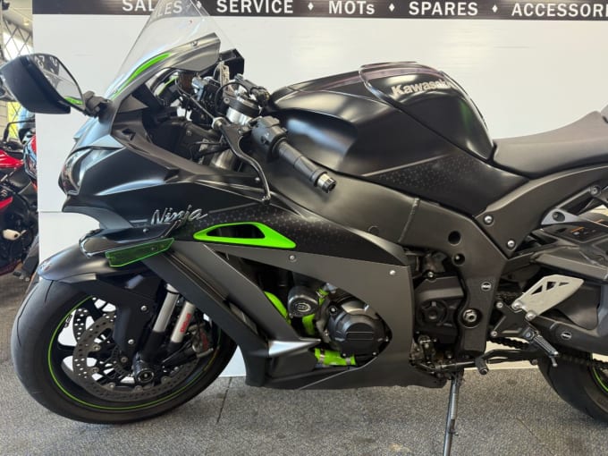 2025 Kawasaki Ninja Zx-10r