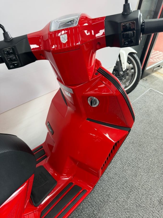 2025 Lambretta X 125