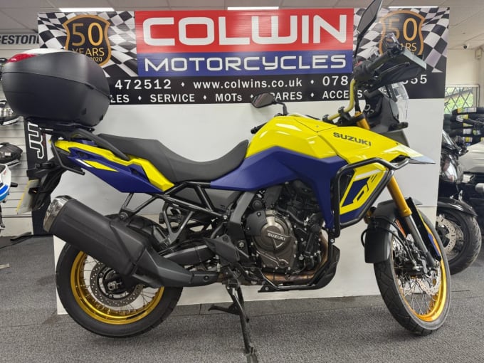 2025 Suzuki V-strom 800