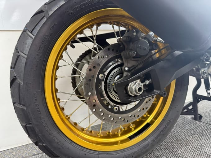 2025 Suzuki V-strom 800
