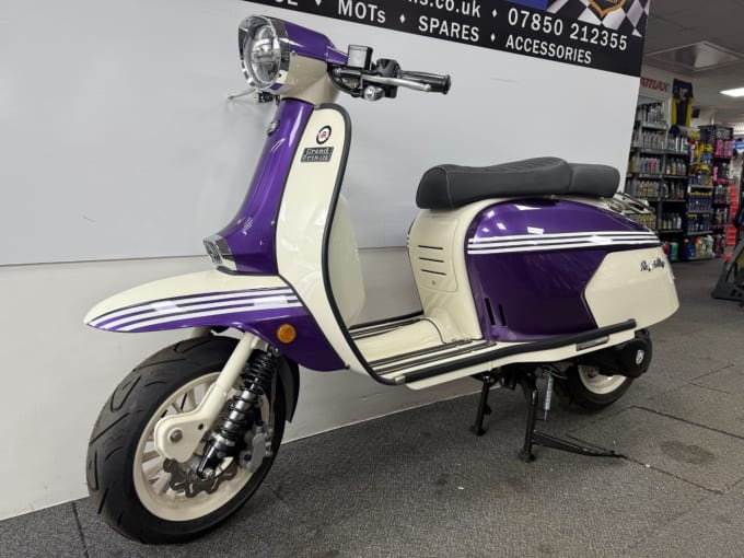 2025 Royal Alloy Gp 125