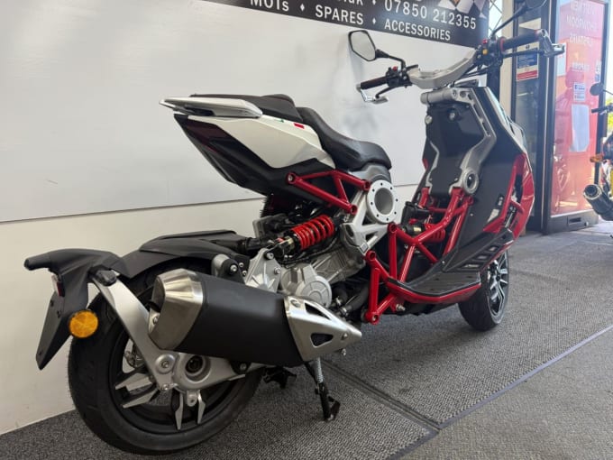 2025 Italjet Dragster 125