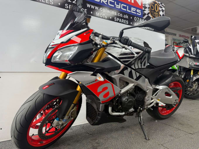 2025 Aprilia Tuono 1100 V4