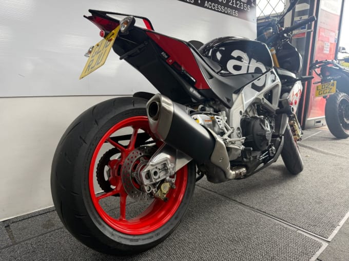 2025 Aprilia Tuono 1100 V4
