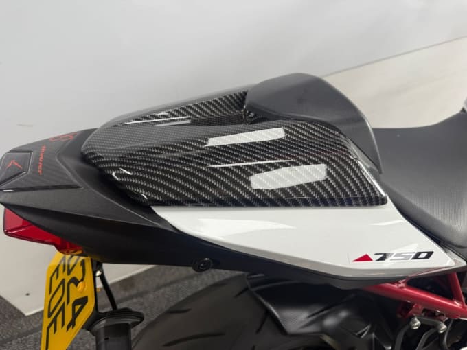 2025 Honda Cb750 Hornet