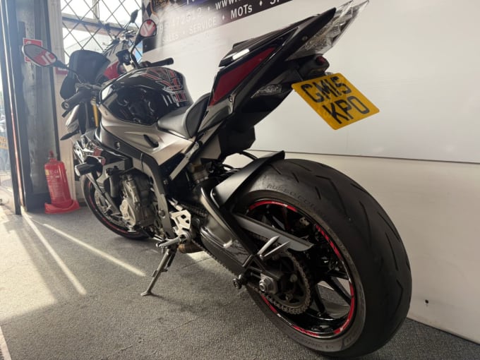 2025 BMW S 1000 R