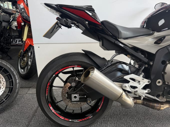 2025 BMW S 1000 R