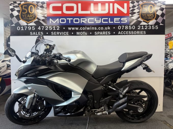 2025 Kawasaki Z1000 Sx