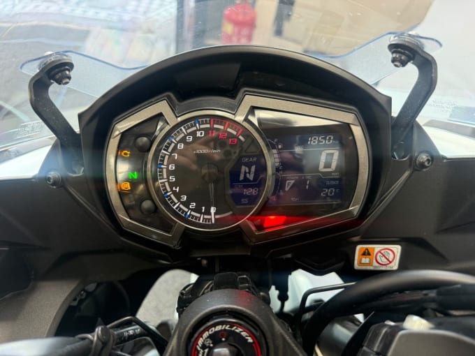 2025 Kawasaki Z1000 Sx