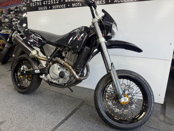 2025 Ccm R30 Supermoto