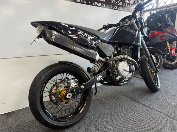 2025 Ccm R30 Supermoto