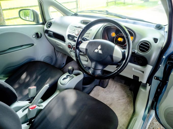 2025 Mitsubishi I