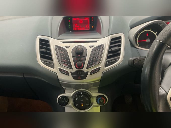 2025 Ford Fiesta