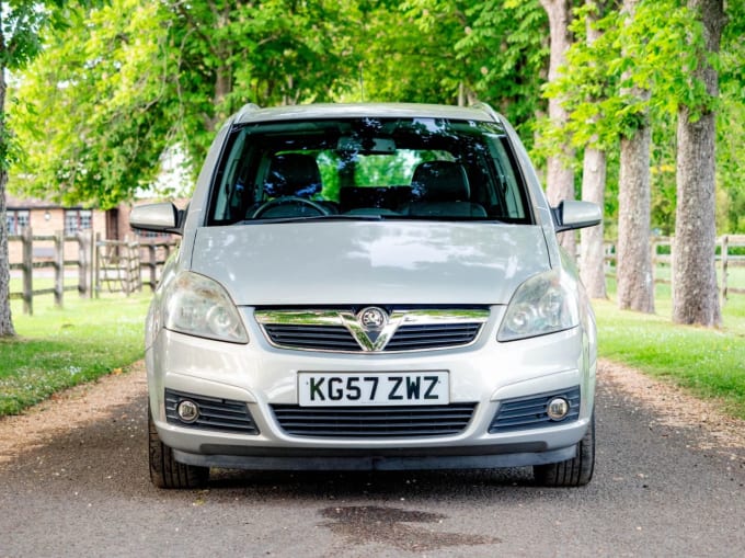 2025 Vauxhall Zafira