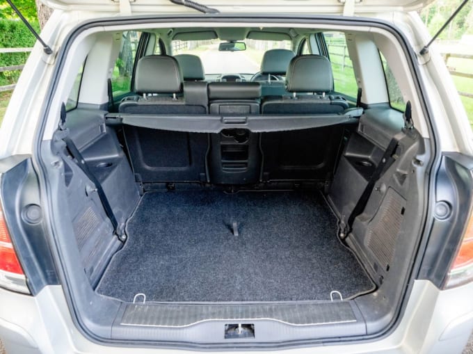 2025 Vauxhall Zafira