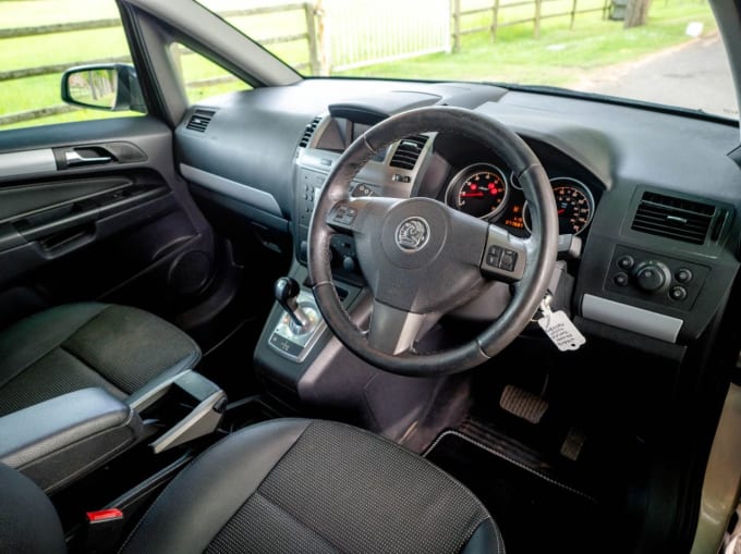 2025 Vauxhall Zafira
