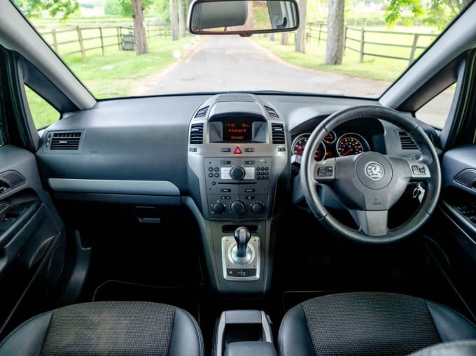 2025 Vauxhall Zafira