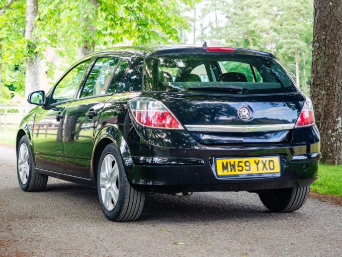 2025 Vauxhall Astra