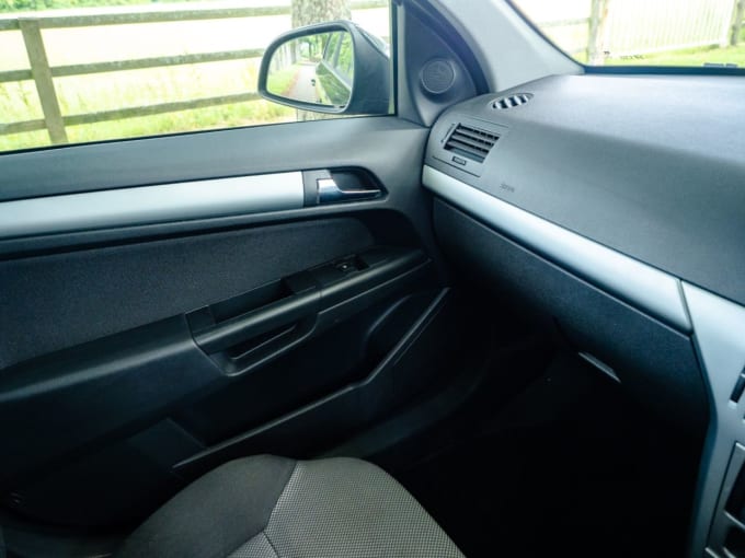 2025 Vauxhall Astra