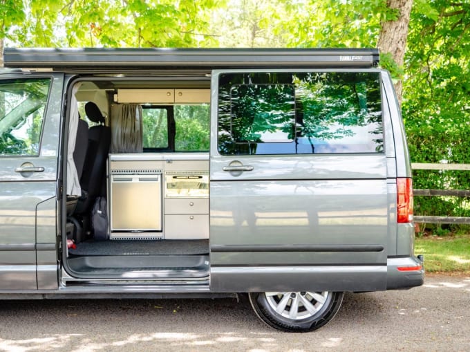 2025 Volkswagen Transporter