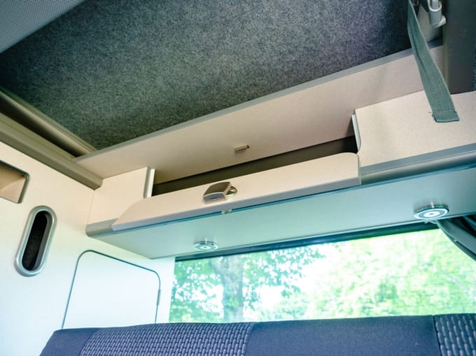 2025 Volkswagen Transporter