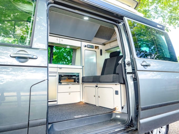 2025 Volkswagen Transporter