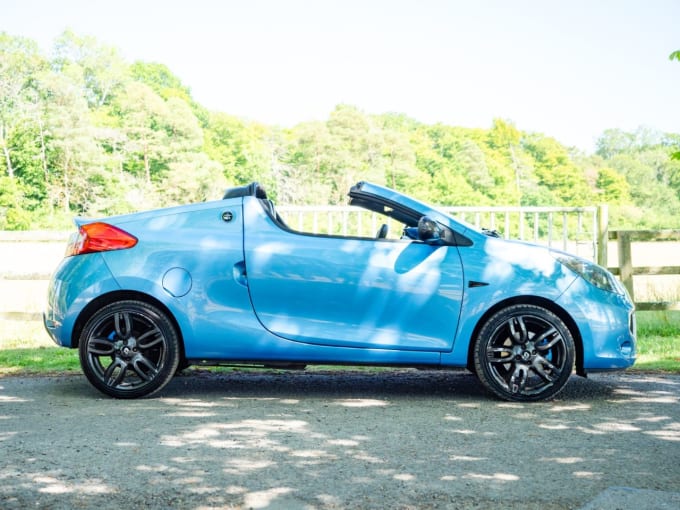 2025 Renault Wind