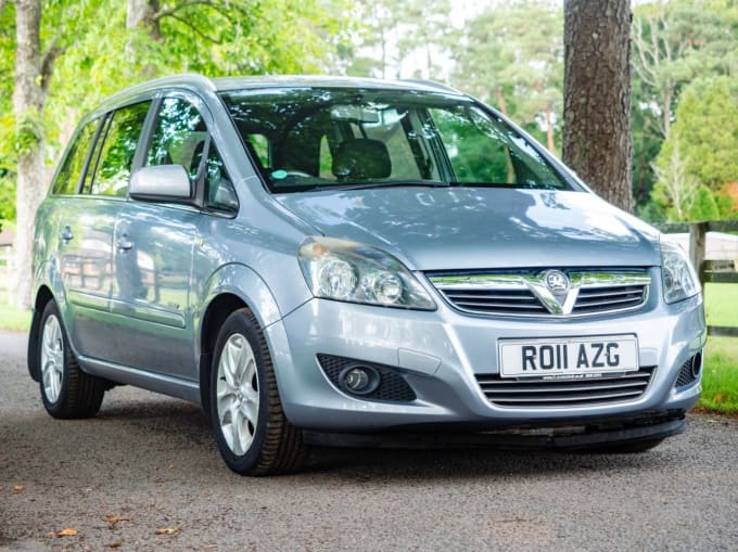 2025 Vauxhall Zafira
