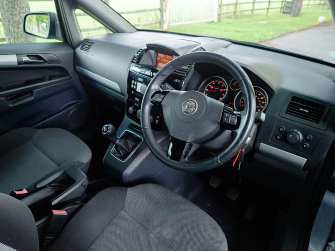 2025 Vauxhall Zafira