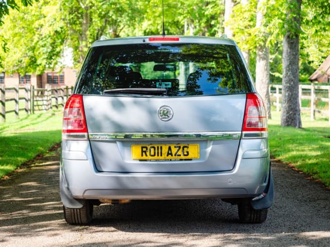 2025 Vauxhall Zafira