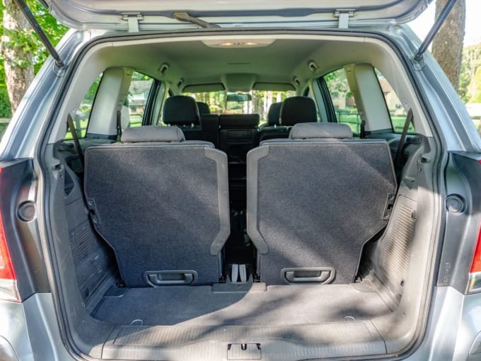 2025 Vauxhall Zafira