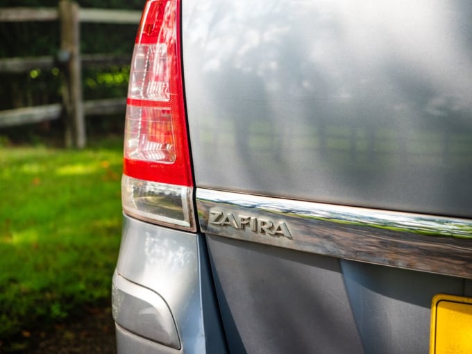 2025 Vauxhall Zafira
