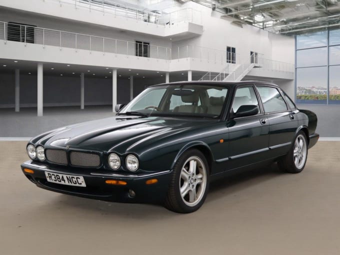2025 Jaguar Xjr