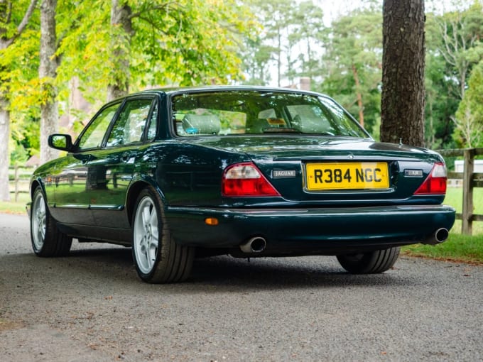 2025 Jaguar Xjr