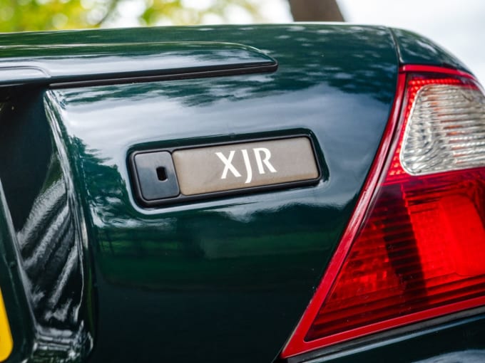 2025 Jaguar Xjr