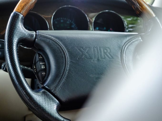 2025 Jaguar Xjr