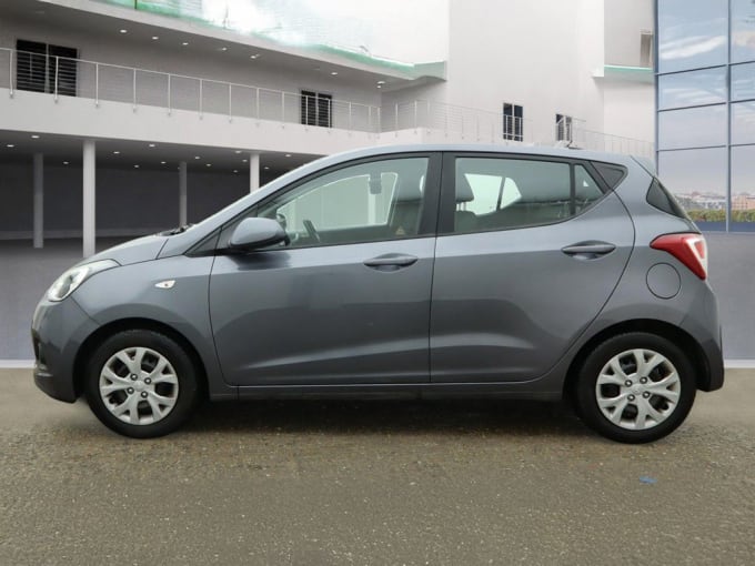 2025 Hyundai I10