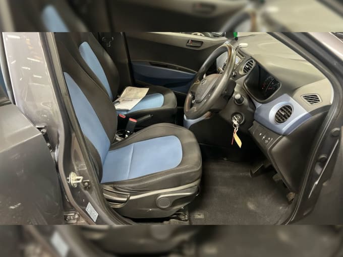 2025 Hyundai I10