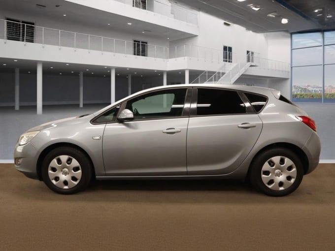 2025 Vauxhall Astra