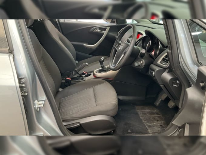 2025 Vauxhall Astra