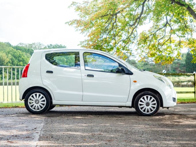 2025 Suzuki Alto