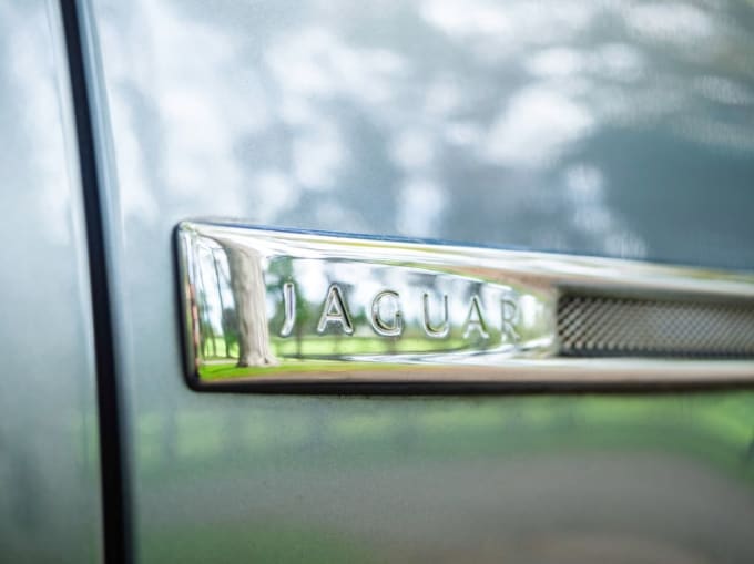 2010 Jaguar Xj